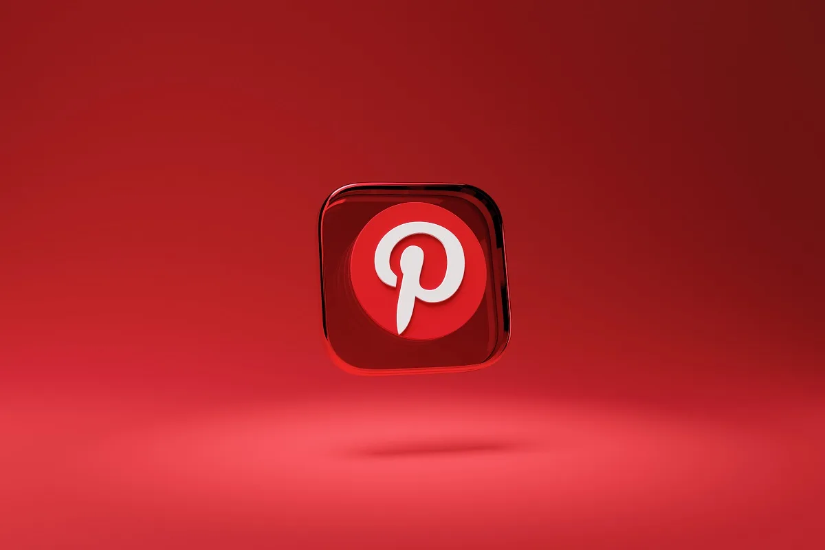 Das Pinterest-Logo auf rotem Grund