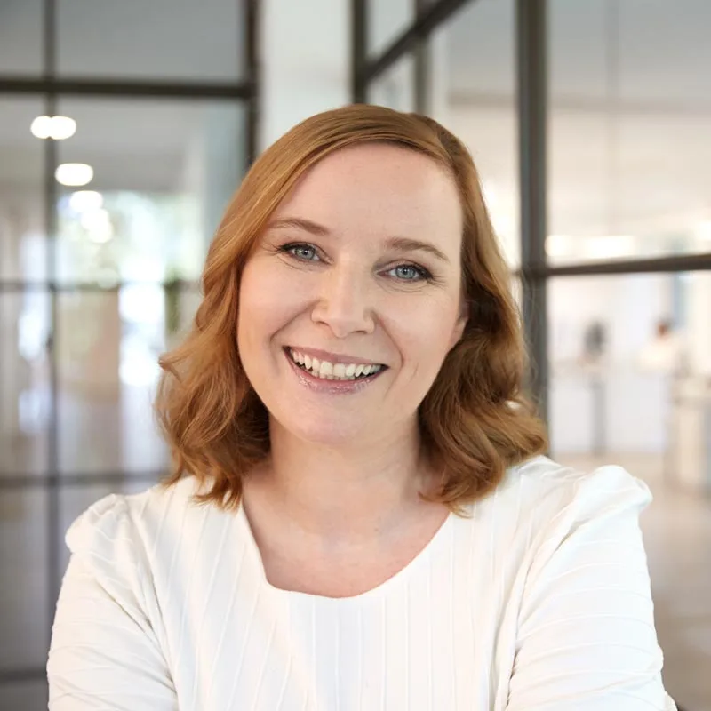 Porträtfoto von Angela Steere